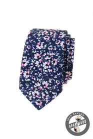 Sötét kék keskeny nyakkendő rózsaszín virágokkal