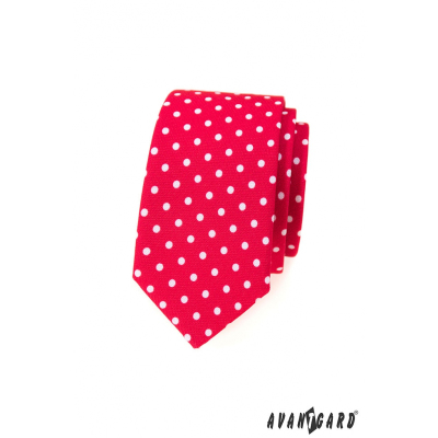 Piros keskeny nyakkendő fehér pöttyöskel
