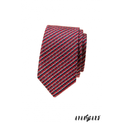 Piros keskeny nyakkendő kék-fehér mintával