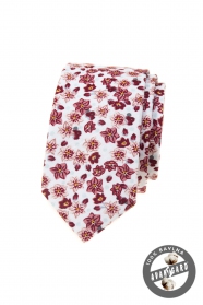Fehér nyakkendő piros virágmintával