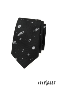Fekete keskeny nyakkendő bolygókkal