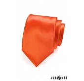 Narancssárga nyakkendő díszzsebkendővel